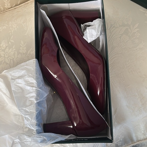 Lauren Ralph Lauren Genuine Patent Leather Burgundy Pumps Rounded Toe Heels Fall - Picture 11 of 14